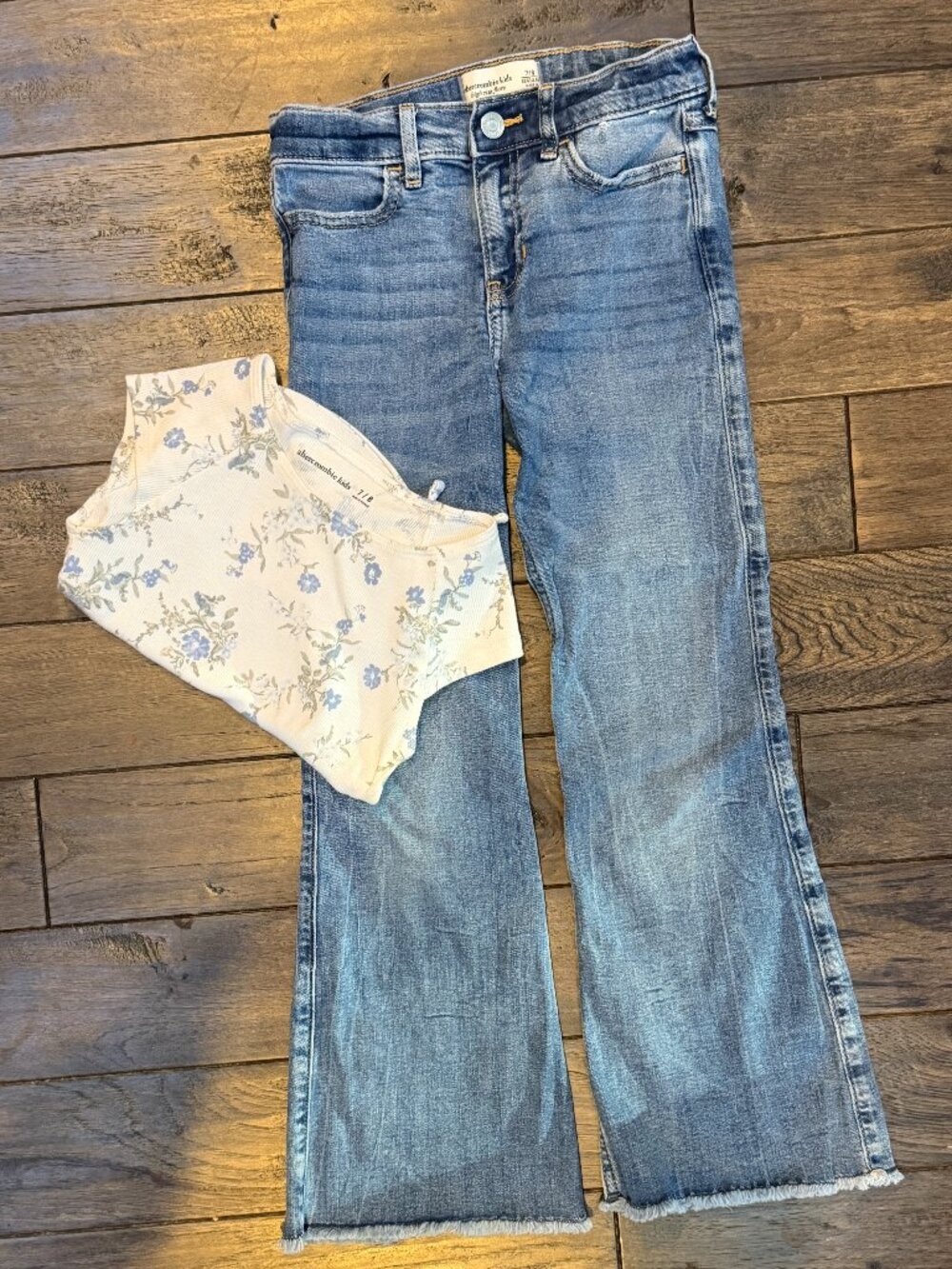 Abercrombie jeans and top Size 7/8 kids, cute outfit!